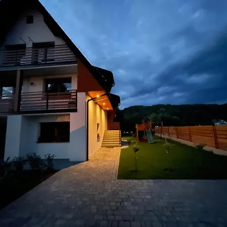 Ogrodowa * Ujsoły